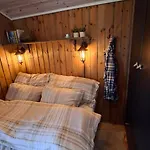 Trivelig Med Innlagt Strom Og Vann Perfekt For Familietur Bilveg Helt Frem