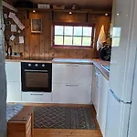 Trivelig Med Innlagt Strom Og Vann Perfekt For Familietur Bilveg Helt Frem Ferienhaus Rotvolden