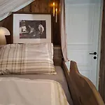 Trivelig Med Innlagt Strom Og Vann Perfekt For Familietur Bilveg Helt Frem Ferienhaus *