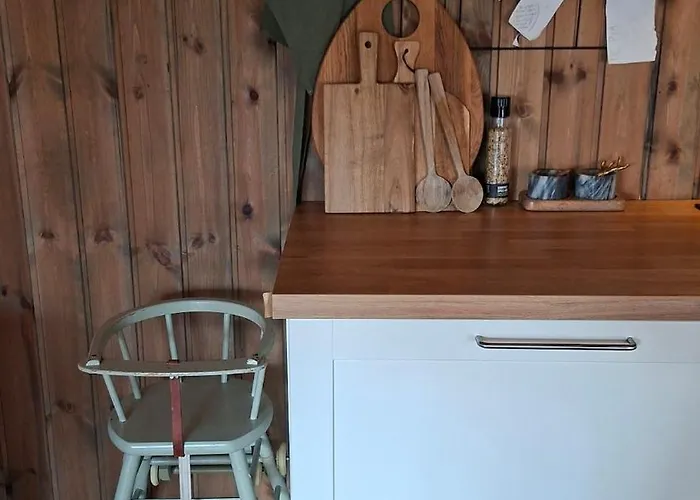Trivelig Med Innlagt Strom Og Vann Perfekt For Familietur Bilveg Helt Frem *