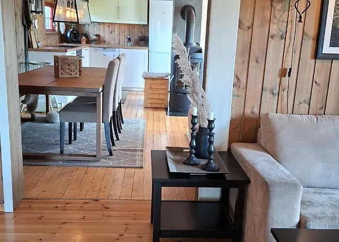 Dom wakacyjny Trivelig Med Innlagt Strom Og Vann Perfekt For Familietur Bilveg Helt Frem